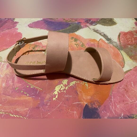 💥DB Lucita adjustable Buckle closure Open Toe Ankle Strap sandals size :… - Picture 3 of 12